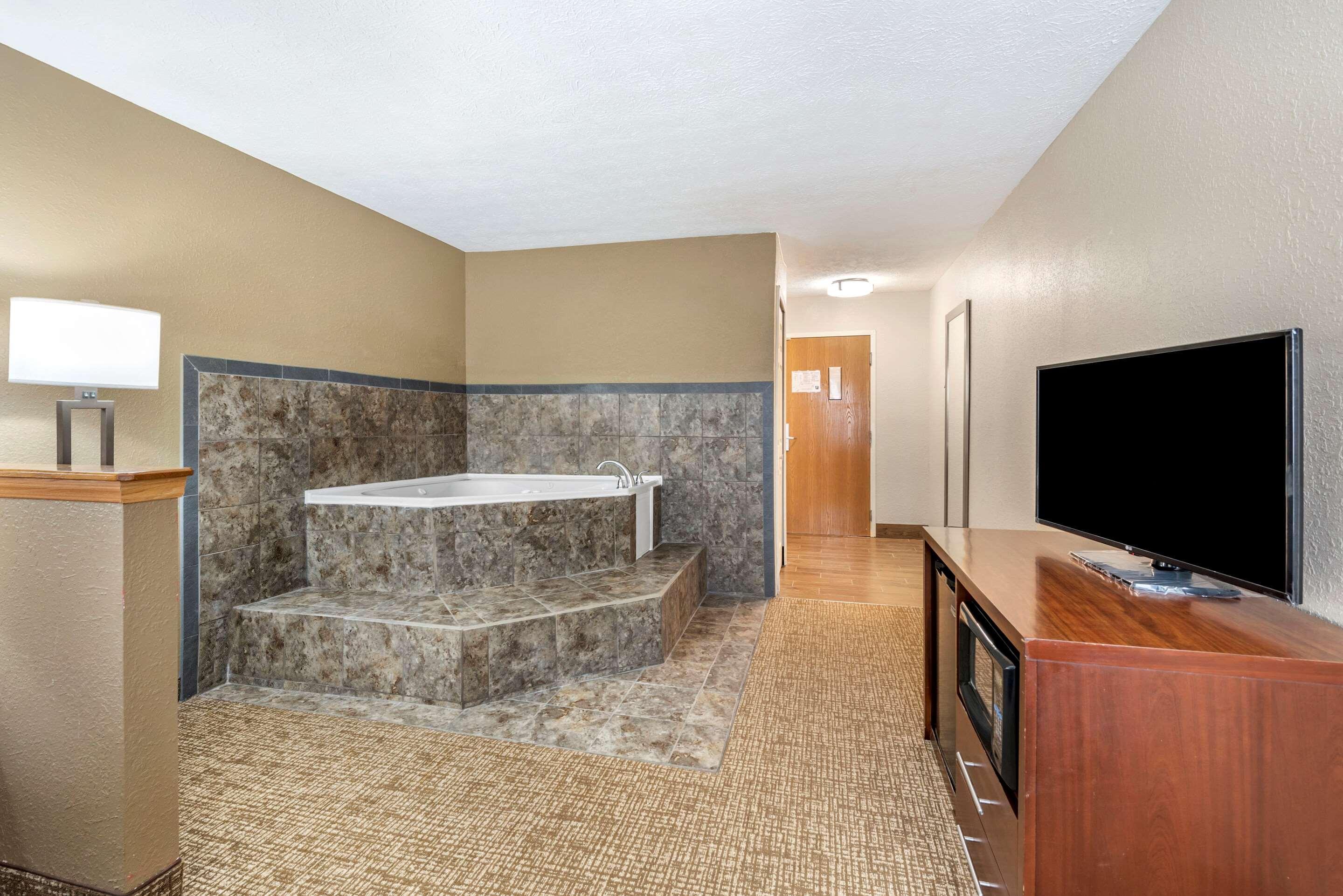 Comfort Inn & Suites Cincinnati Eastgate Zewnętrze zdjęcie