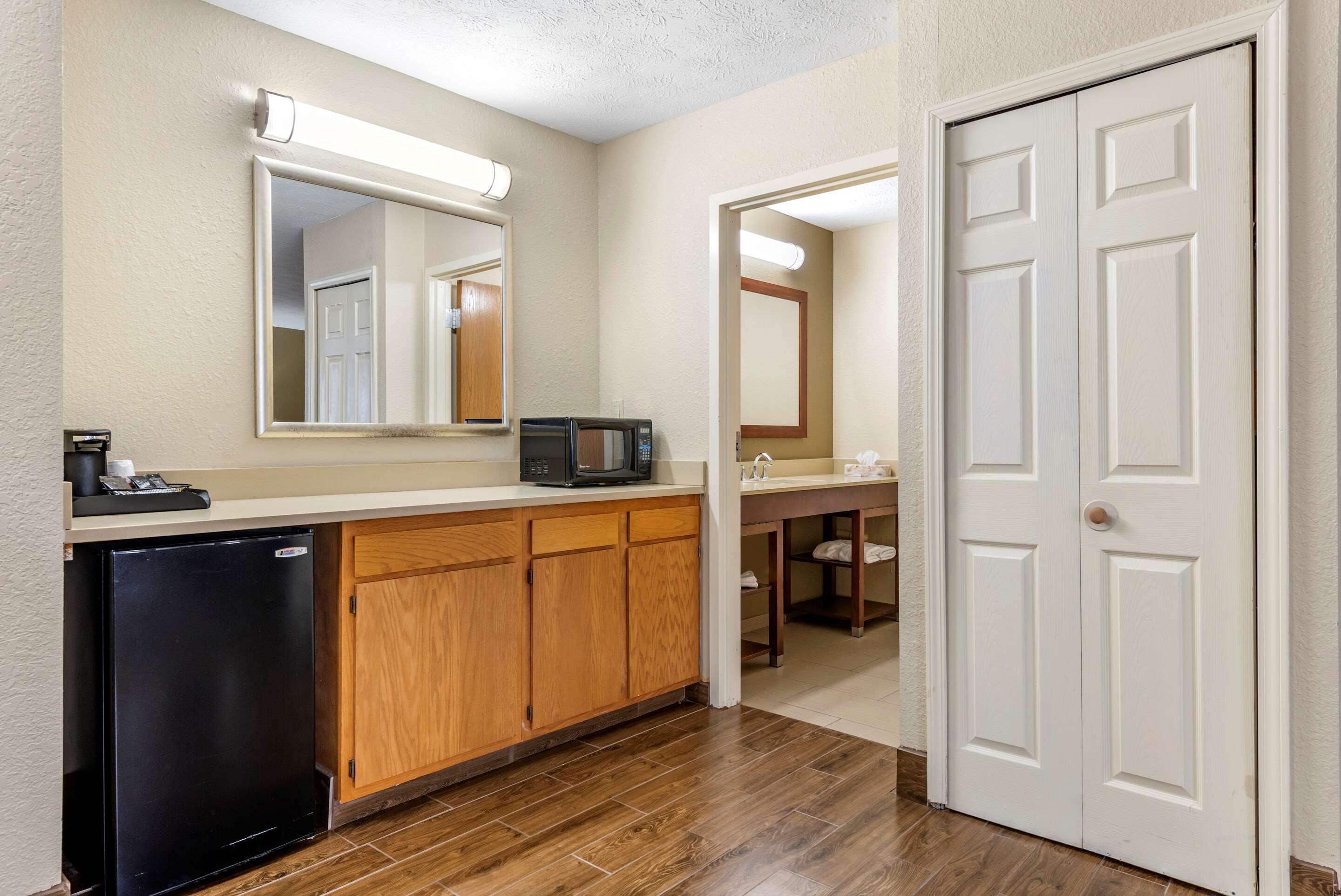 Comfort Inn & Suites Cincinnati Eastgate Zewnętrze zdjęcie