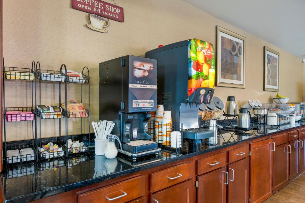 Comfort Inn & Suites Cincinnati Eastgate Zewnętrze zdjęcie