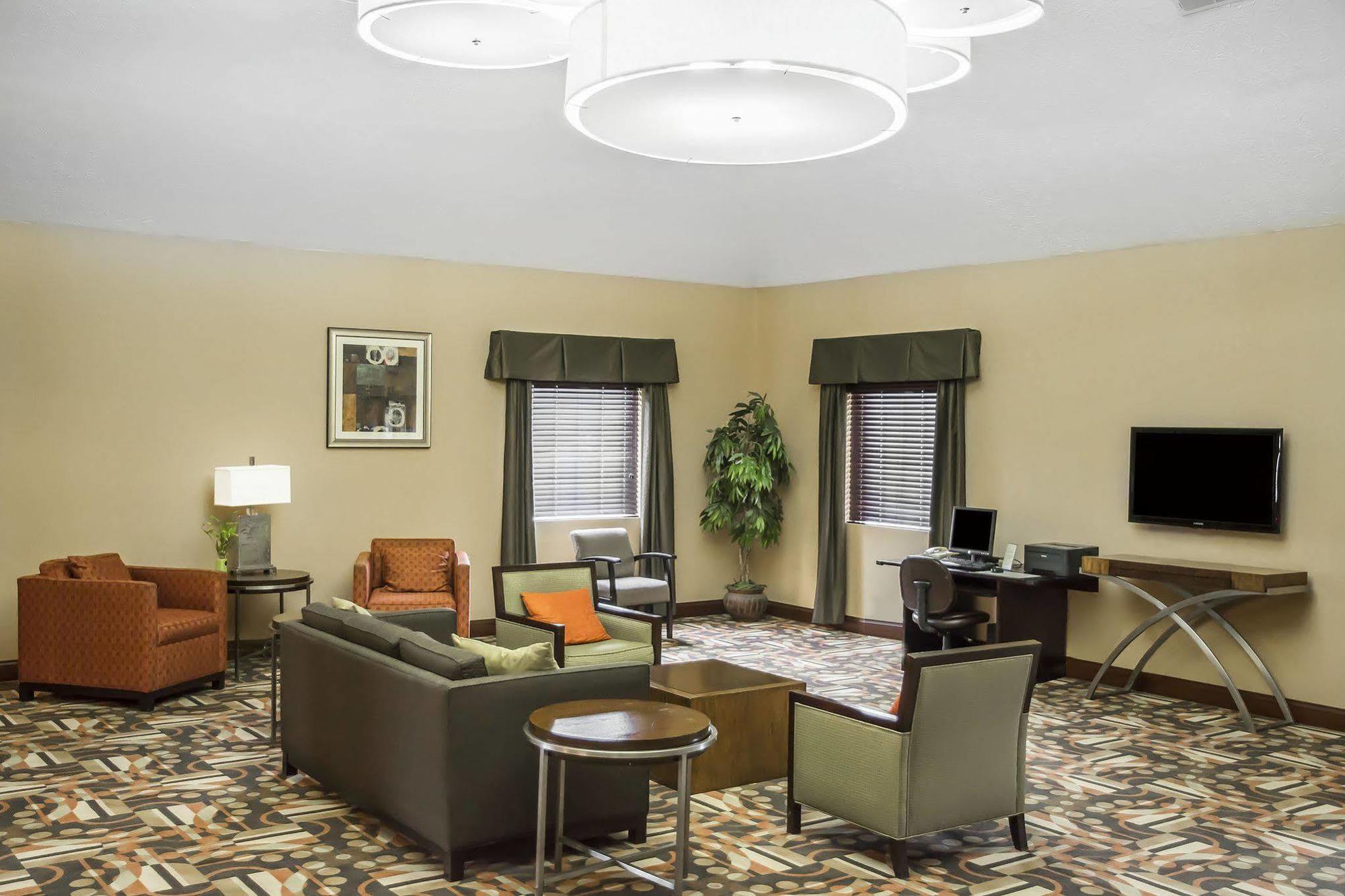 Comfort Inn & Suites Cincinnati Eastgate Zewnętrze zdjęcie