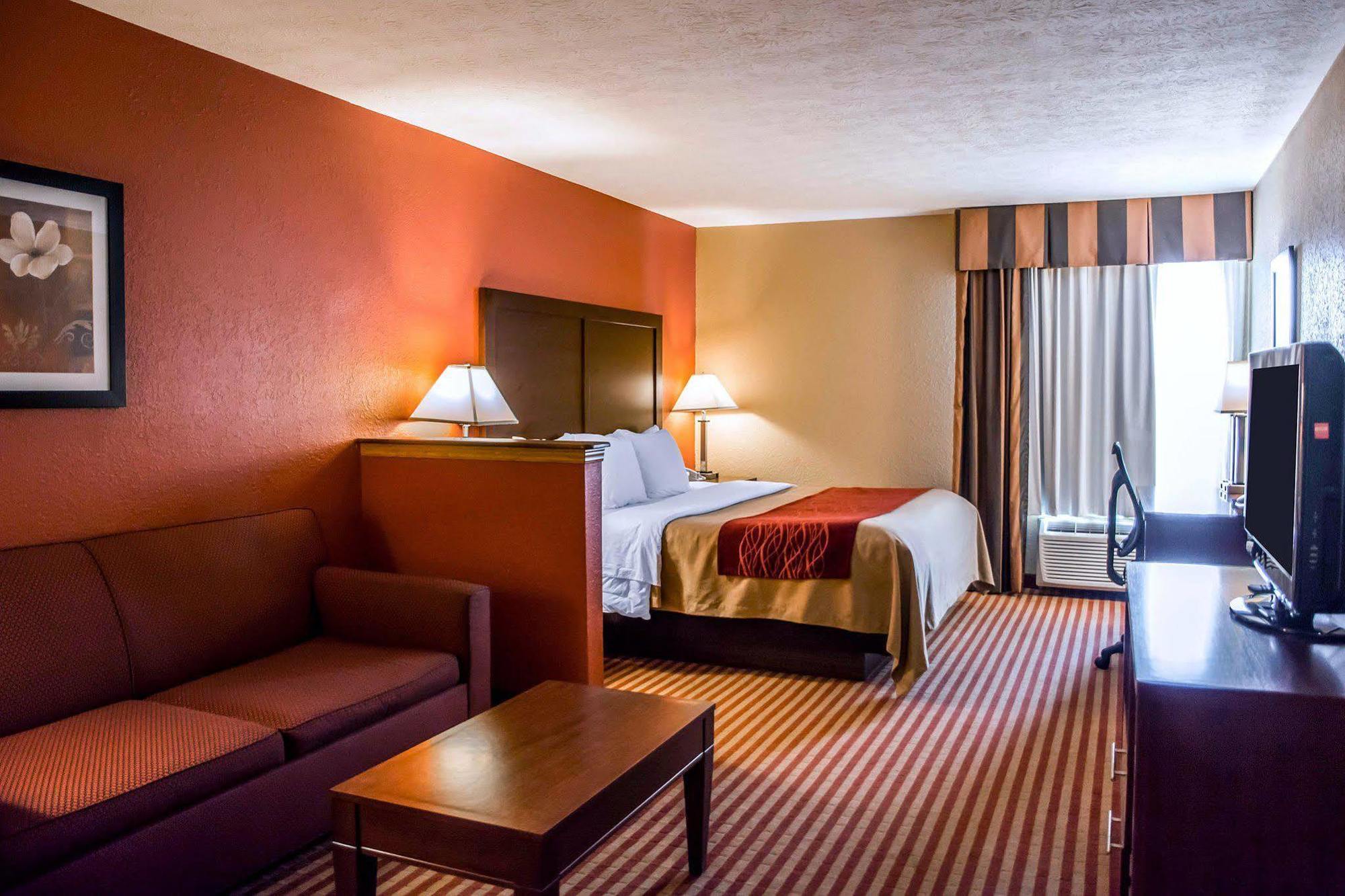Comfort Inn & Suites Cincinnati Eastgate Zewnętrze zdjęcie