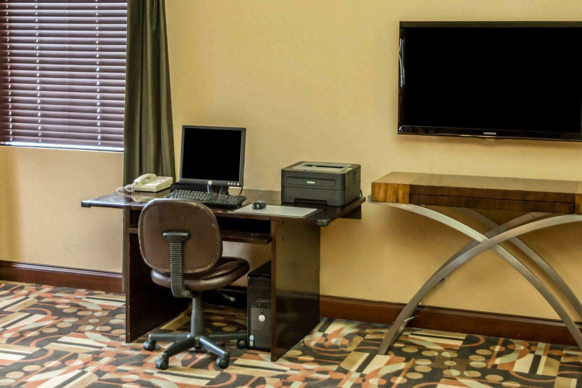 Comfort Inn & Suites Cincinnati Eastgate Zewnętrze zdjęcie